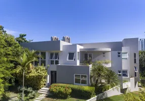 Foto 1 de Casa de Condomínio com 5 Quartos à venda, 2100m² em Patamares, Salvador