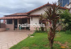 Foto 1 de Casa com 3 Quartos à venda, 215m² em Santa Efigênia, Belo Horizonte