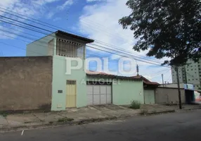 Foto 1 de Casa com 3 Quartos para alugar, 200m² em Negrão de Lima, Goiânia