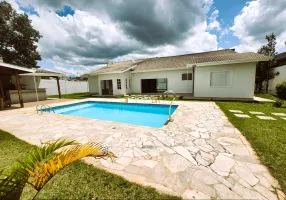 Foto 1 de Casa com 5 Quartos para venda ou aluguel, 540m² em Jardim Das flores, Atibaia