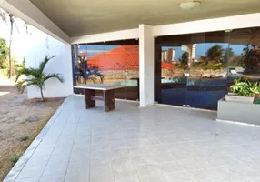 Foto 1 de Casa com 3 Quartos à venda, 336m² em De Lourdes, Fortaleza