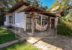 Foto 1 de Casa com 3 Quartos à venda, 475m² em Amparo, Nova Friburgo