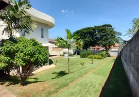 Foto 1 de Fazenda/Sítio com 4 Quartos à venda, 276m² em Pa Tropi, Paulínia