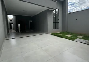 Foto 1 de Casa com 3 Quartos à venda, 139m² em Parque das Flores, Goiânia