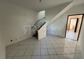 Foto 1 de Sobrado com 2 Quartos à venda, 94m² em Vila Alzira, Santo André