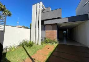 Foto 1 de Casa com 2 Quartos à venda, 114m² em Vila Marli, Campo Grande