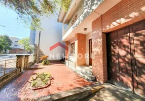 Foto 1 de Casa com 4 Quartos à venda, 230m² em São João, Porto Alegre