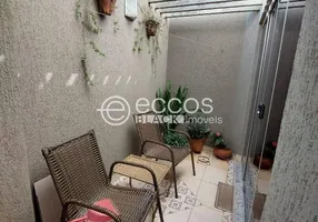 Foto 1 de Casa de Condomínio com 2 Quartos à venda, 73m² em Vigilato Pereira, Uberlândia
