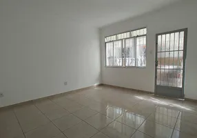 Foto 1 de Apartamento com 2 Quartos à venda, 60m² em Aterrado, Volta Redonda