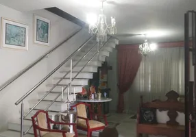 Foto 1 de Casa com 4 Quartos para venda ou aluguel, 492m² em Jardim Apipema, Salvador