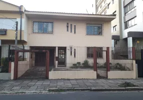 Foto 1 de Casa com 4 Quartos à venda, 293m² em Passo da Areia, Porto Alegre