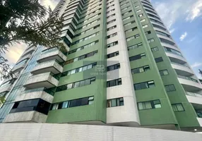 Foto 1 de Apartamento com 4 Quartos à venda, 200m² em Casa Forte, Recife