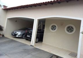 Foto 1 de Casa com 5 Quartos à venda, 294m² em Vila Sao Vicente, Penápolis