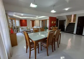 Foto 1 de Casa de Condomínio com 4 Quartos à venda, 384m² em Castelandia, Serra