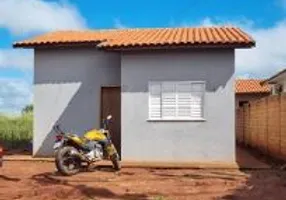 Foto 1 de Casa com 2 Quartos à venda, 214m² em Centro, Centenário do Sul