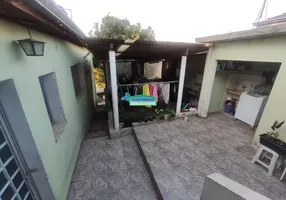 Foto 1 de Casa com 1 Quarto à venda, 300m² em Remédios, Osasco