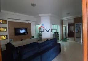 Foto 1 de Casa com 3 Quartos à venda, 160m² em Jardim Patrícia, Uberlândia