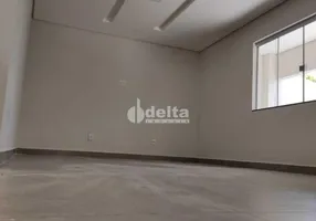 Foto 1 de Casa com 3 Quartos à venda, 195m² em Jardim Brasília, Uberlândia