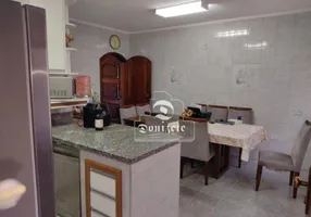 Foto 1 de Sobrado com 3 Quartos à venda, 212m² em Vila Alzira, Santo André