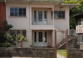 Foto 1 de Casa com 6 Quartos à venda, 120m² em Pio X, Caxias do Sul