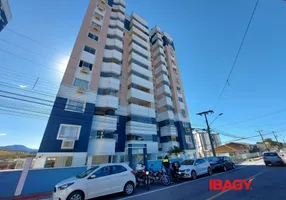 Foto 1 de Apartamento com 2 Quartos para alugar, 70m² em Jardim Cidade de Florianópolis, São José