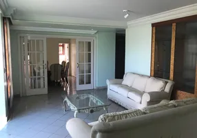 Foto 1 de Casa de Condomínio com 3 Quartos à venda, 220m² em Horto, Campos dos Goytacazes