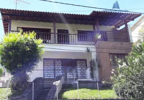 Foto 1 de Casa com 5 Quartos à venda, 350m² em Varzea, Teresópolis