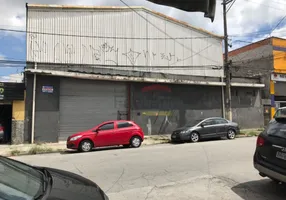 Foto 1 de Galpão/Depósito/Armazém à venda, 400m² em Vila Dionísia, São Paulo