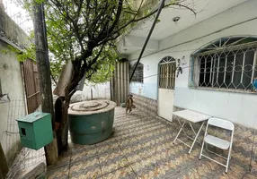 Foto 1 de Casa com 2 Quartos à venda, 80m² em Santíssimo, Rio de Janeiro