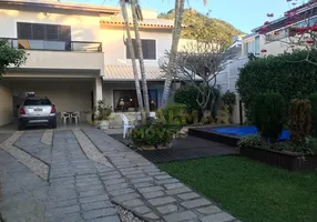 Foto 1 de Casa com 5 Quartos para alugar, 200m² em Canto Grande, Bombinhas