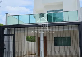 Foto 1 de Sobrado com 3 Quartos para alugar, 130m² em Parque Residencial Tuiuti, Maringá