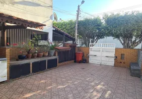 Foto 1 de Casa com 3 Quartos à venda, 100m² em Vila Sao Jorge, Nova Iguaçu