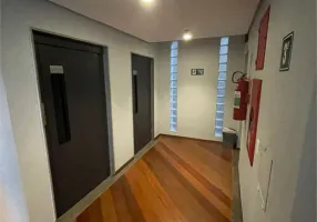 Foto 1 de Sala Comercial para alugar, 64m² em Cidade Baixa, Porto Alegre