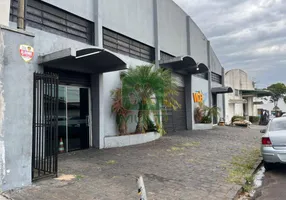 Foto 1 de Galpão/Depósito/Armazém com 1 Quarto para alugar, 800m² em Osvaldo Rezende, Uberlândia