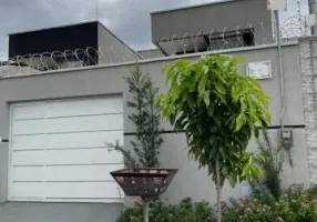 Foto 1 de Casa com 3 Quartos à venda, 125m² em Braz Cubas, Mogi das Cruzes