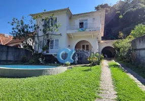 Foto 1 de Casa com 4 Quartos à venda, 500m² em Mosela, Petrópolis