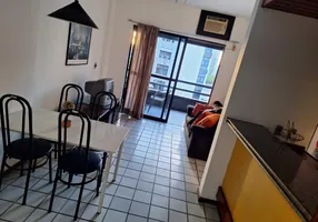 Foto 1 de Apartamento com 2 Quartos à venda, 70m² em Boa Viagem, Recife