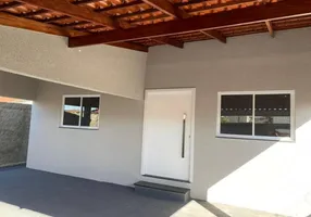 Foto 1 de Casa com 2 Quartos à venda, 100m² em Centro, Guararema