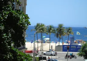 Foto 1 de Apartamento com 2 Quartos para alugar, 61m² em Copacabana, Rio de Janeiro