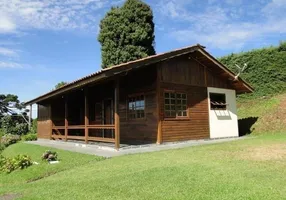 Foto 1 de Casa com 2 Quartos à venda, 83m² em Jardim Cataguases, Campos do Jordão