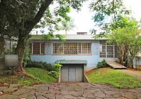 Foto 1 de Casa com 6 Quartos à venda, 351m² em Três Figueiras, Porto Alegre