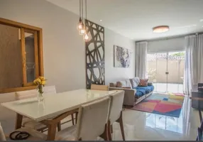 Foto 1 de Casa com 4 Quartos à venda, 190m² em Vila Monte Alegre, São Paulo