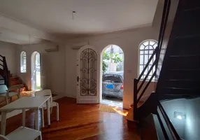Foto 1 de Sobrado com 3 Quartos para alugar, 150m² em Cerqueira César, São Paulo