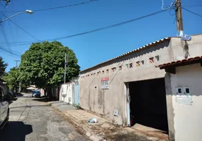 Foto 1 de Casa com 3 Quartos à venda, 100m² em Conjunto Cachoeira Dourada, Goiânia
