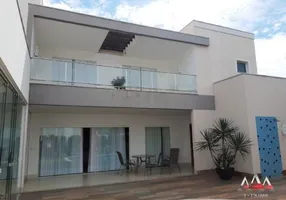 Foto 1 de Casa com 4 Quartos à venda, 440m² em Jardim Itália, Cuiabá