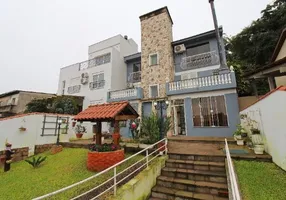 Foto 1 de Casa com 3 Quartos à venda, 300m² em Ipanema, Porto Alegre