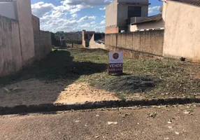 Foto 1 de Lote/Terreno com 1 Quarto à venda, 1m² em Jardim Montecatini, Londrina