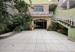 Foto 1 de Casa com 3 Quartos para alugar, 422m² em Parque das Nações, Santo André