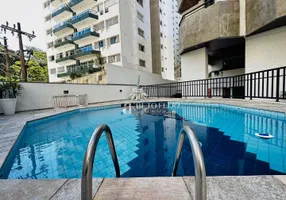 Foto 1 de Apartamento com 3 Quartos à venda, 90m² em Praia das Pitangueiras, Guarujá