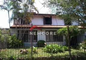 Foto 1 de Casa com 4 Quartos à venda, 200m² em Pedra Redonda, Porto Alegre